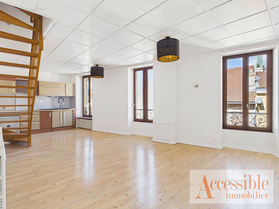 Appartement à AIX-LES-BAINS