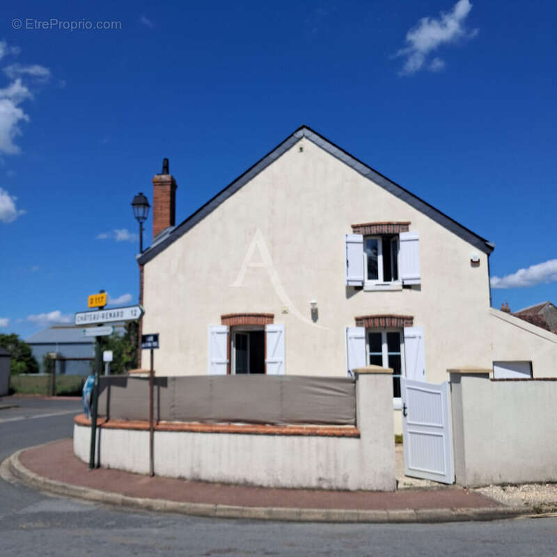 Maison à MONTCRESSON
