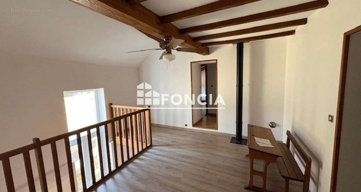 Maison à WARNECOURT