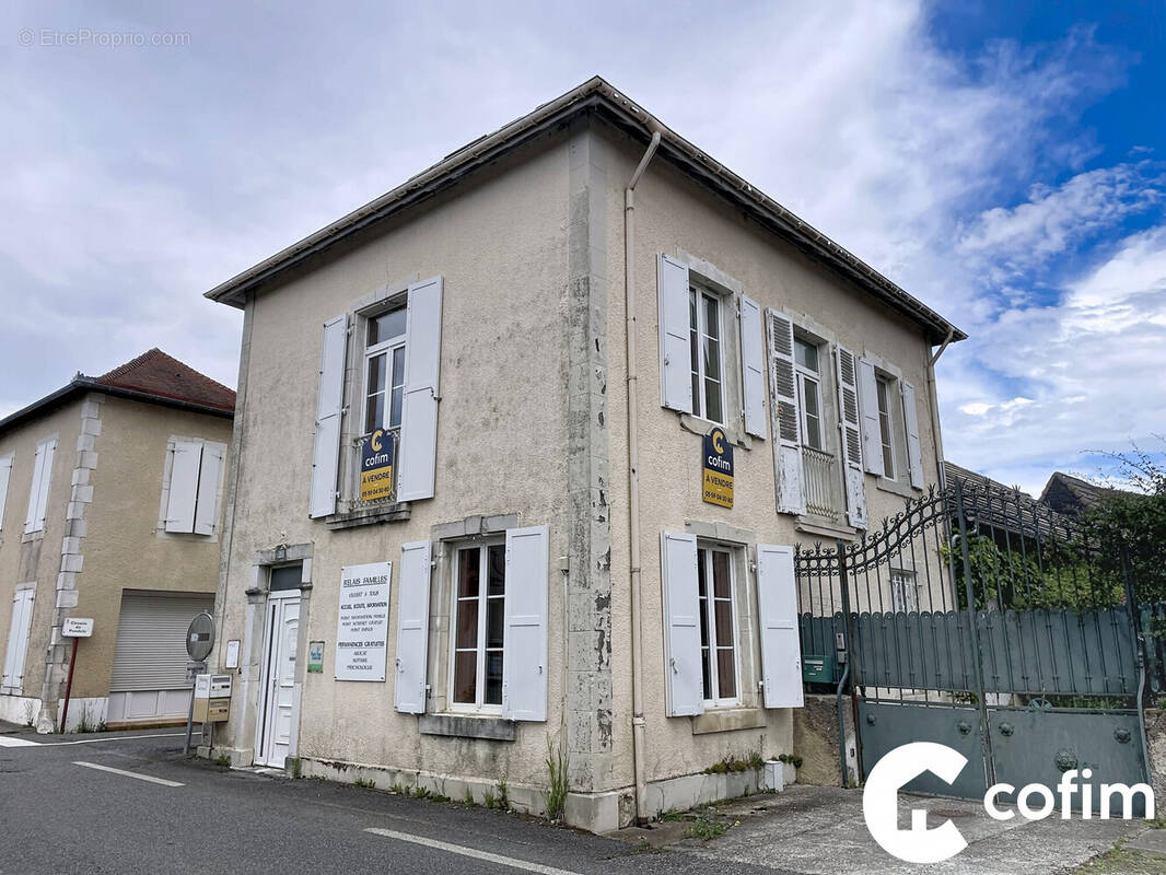 Maison à THEZE