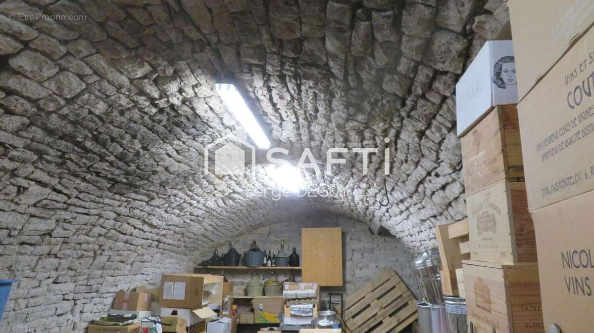 Appartement 330 m² à Lavigny  - photo 3