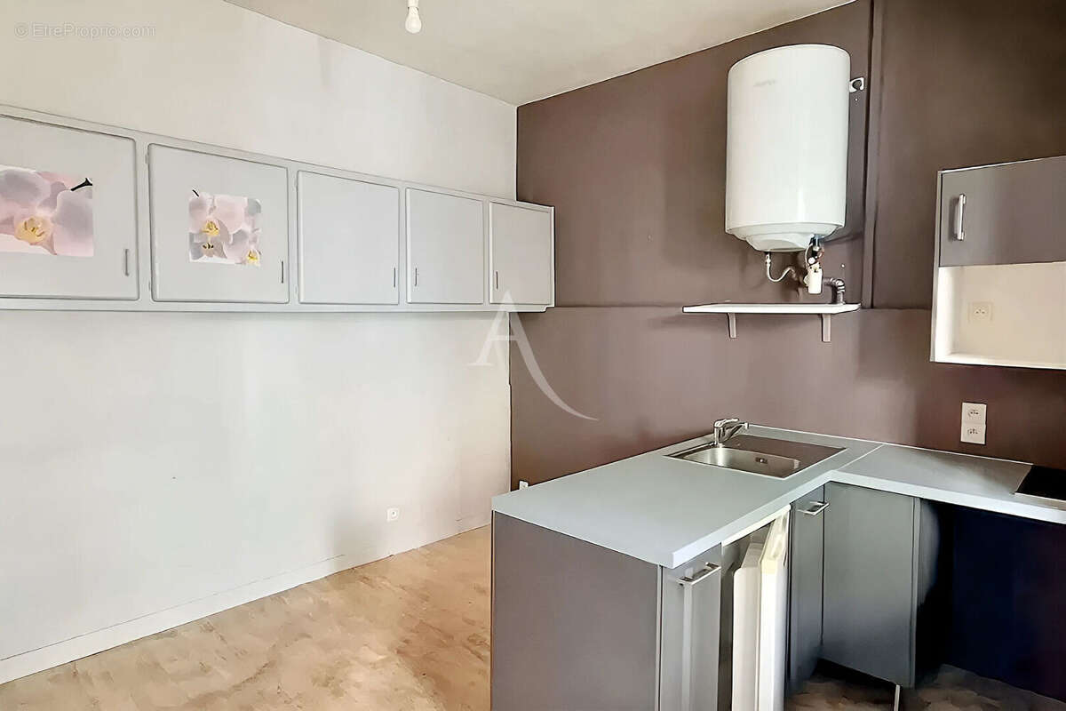 Appartement  2 pièces en second rideau - Quartier des Olivettes - photo 2
