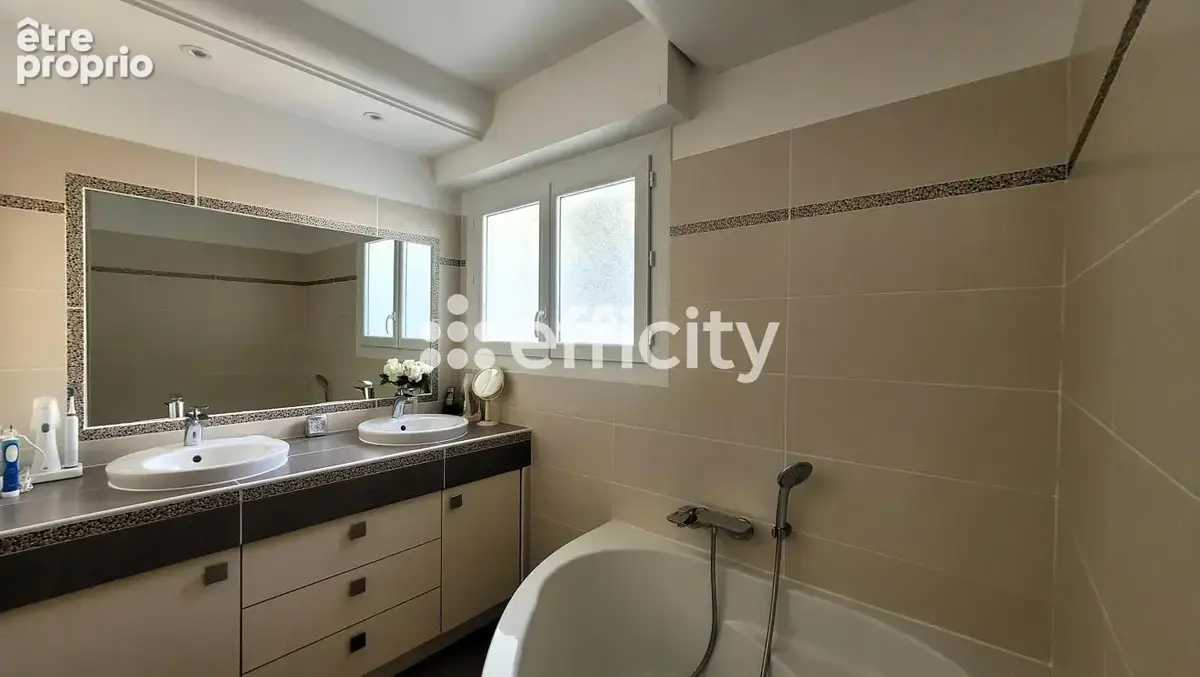 Maison 7 pièces 235 m² à vendre à Bandol (83150) - photo 19