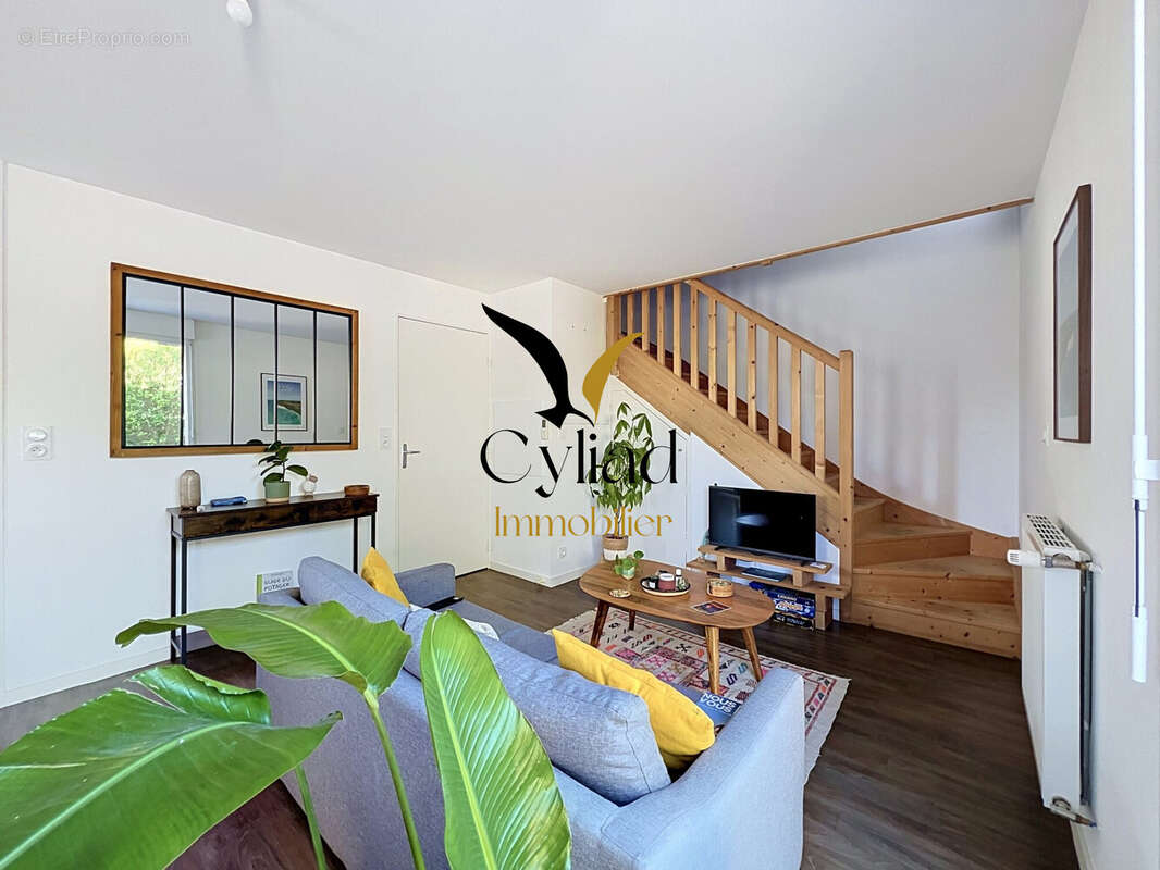 Maison 64 m² à Saint-Meloir-Des-Ondes  - photo 4