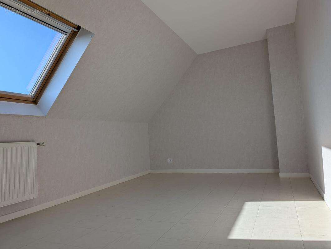 Maison 80 m² à Souvigny  - photo 6