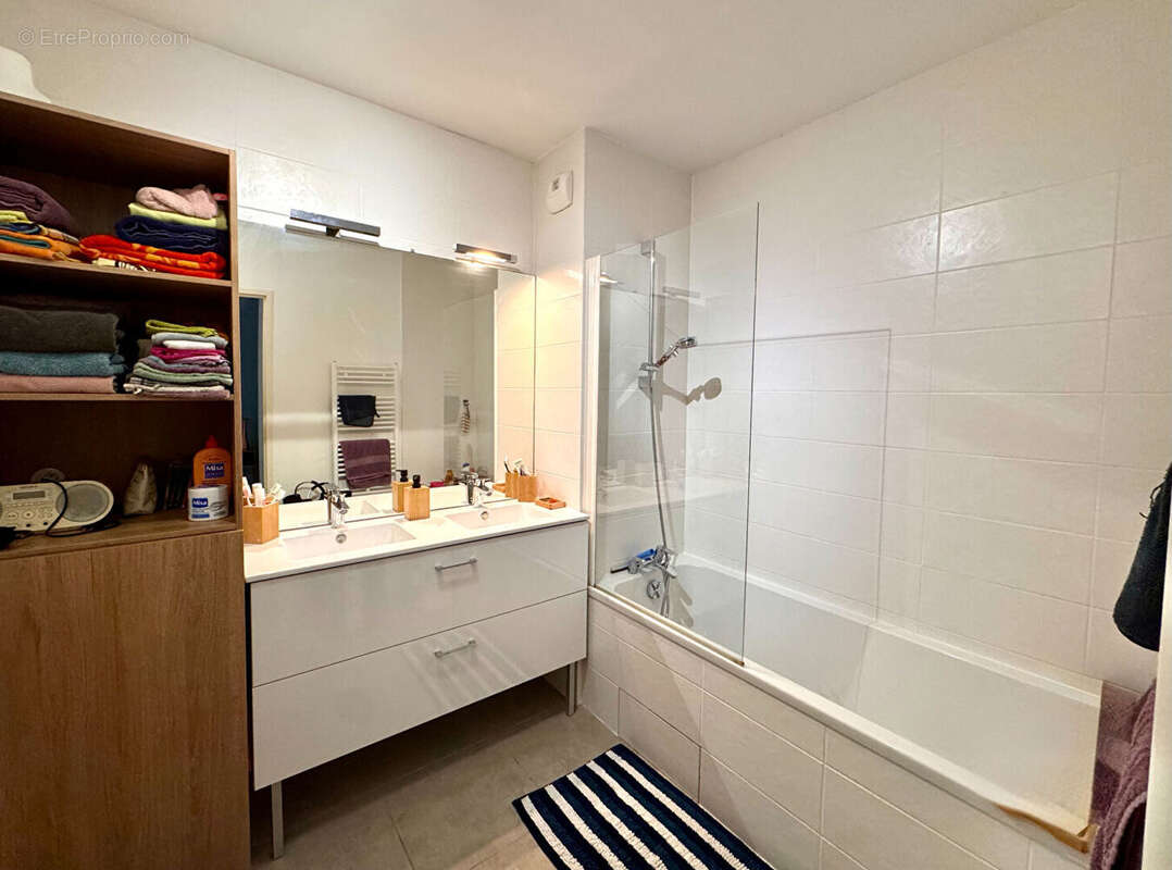 Appartement à FEIGERES