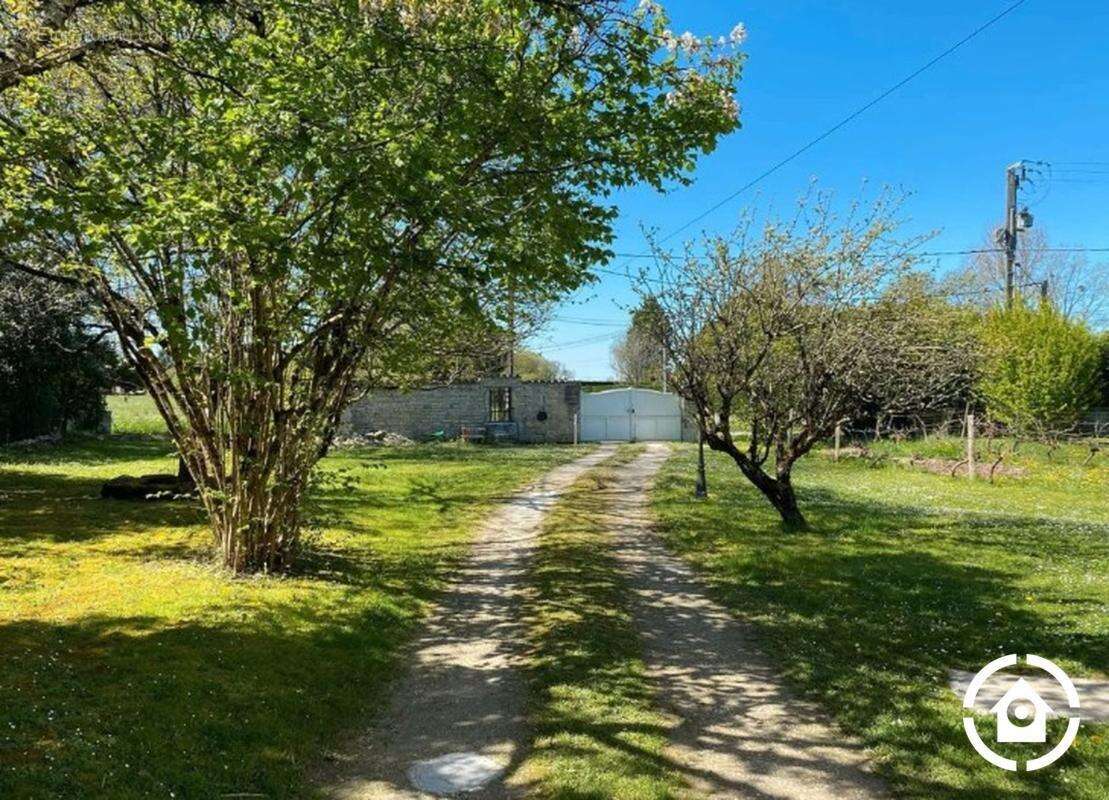 Maison à SAINTE-SEVERE