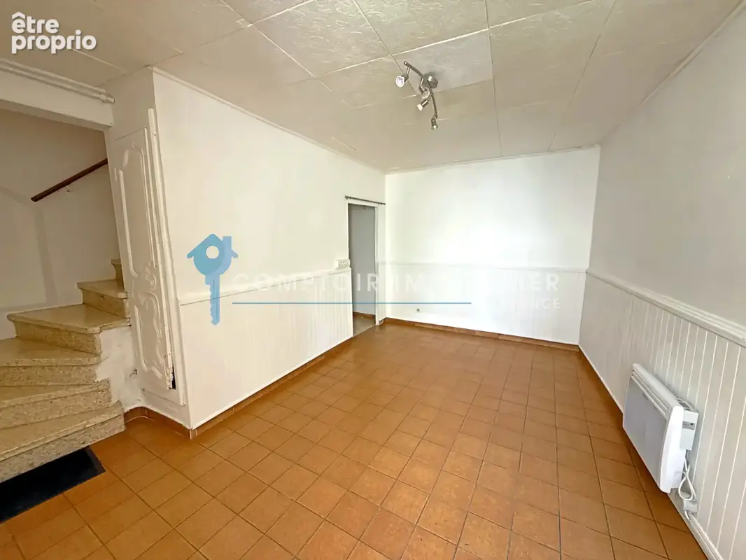 À Vendre : Maison de village Avec cour - photo 5
