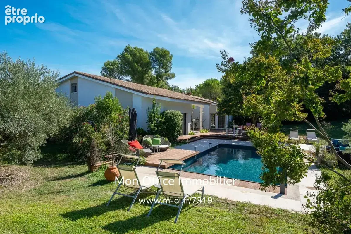 Référence : 7319-NGU - Maison 10 pièces - 5 chambres - deux studios - piscine - 380m2 habitables et 223m2 de sous-sol / garages - photo 2