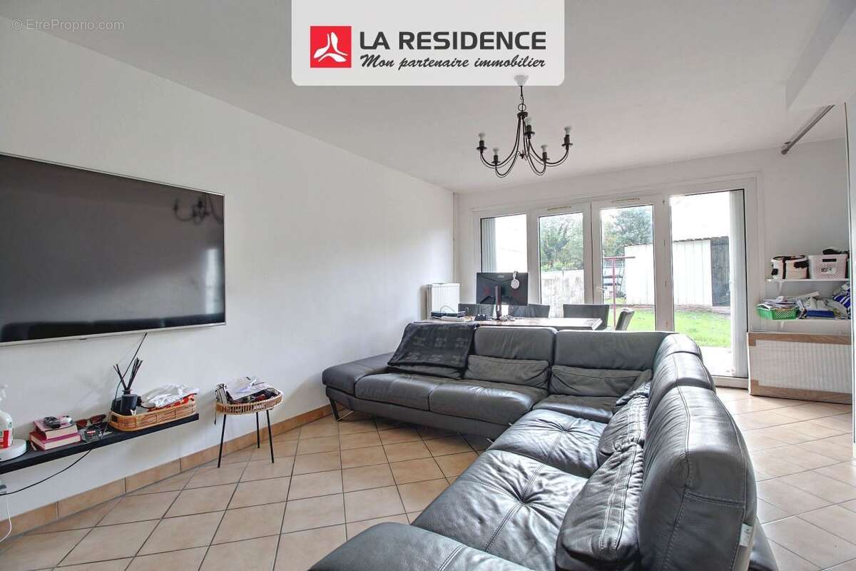 Maison à SAINT-ETIENNE-DU-ROUVRAY