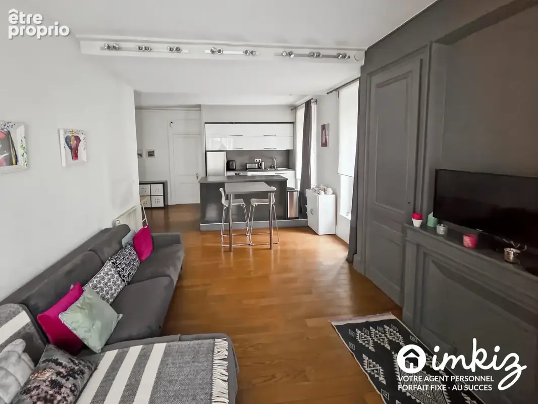 T2 de 58m2 rénové avec balcon- Préfecture/Liberté - photo 3