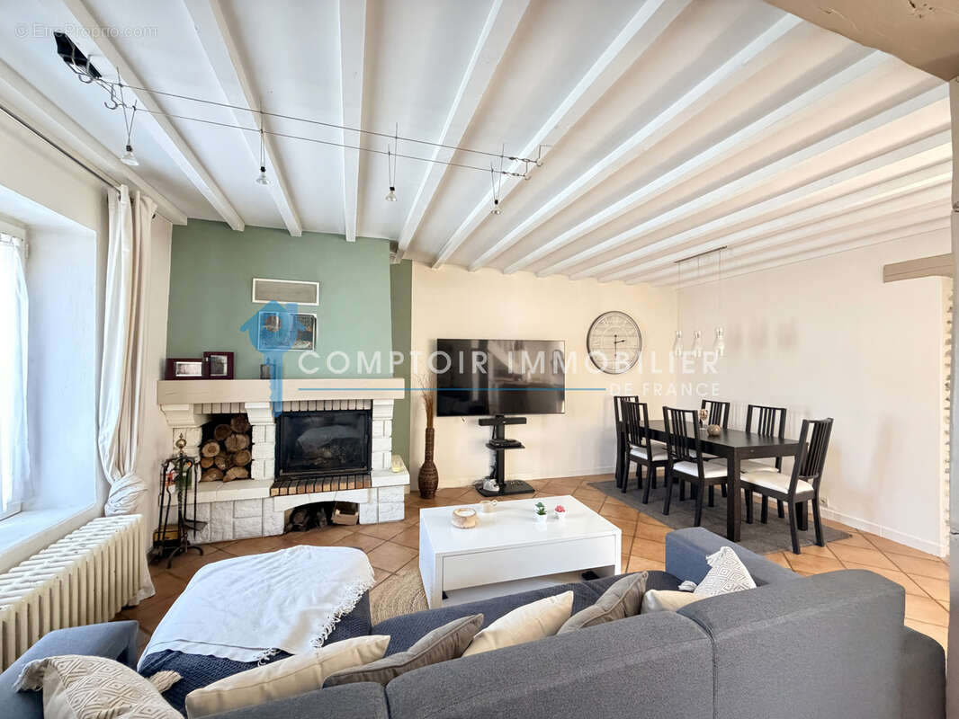 Maison 5 pièces avec jardin et dépendance - photo 7