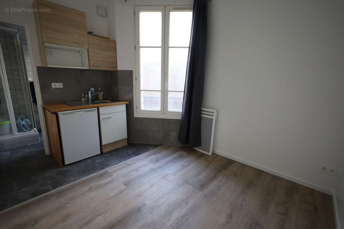 À vendre   Studette de 12 m2   Paris 15?   Quartier Grenelle - photo 2