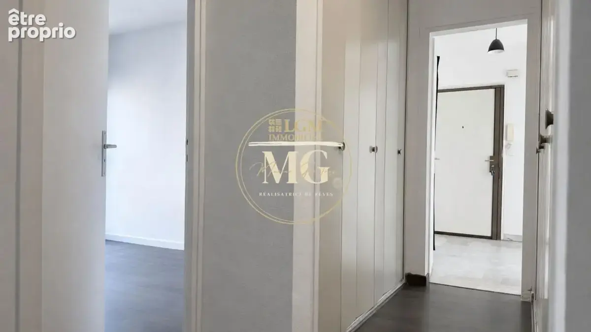 Appartement - 4 pièces - 82 m² - photo 9