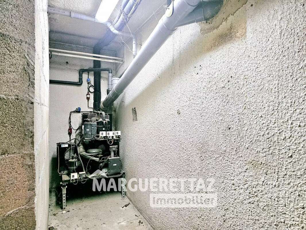 Commerce à MARIGNIER