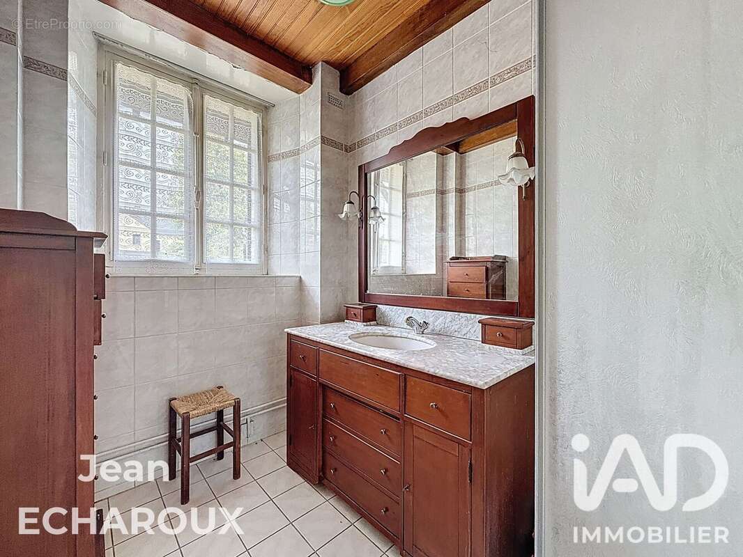 Maison 262 m² à Saint-Arnoult-En-Yvelines  - photo 6