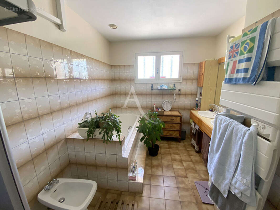 Maison Laurac 6 pièce(s) 174.98 m2 - photo 13