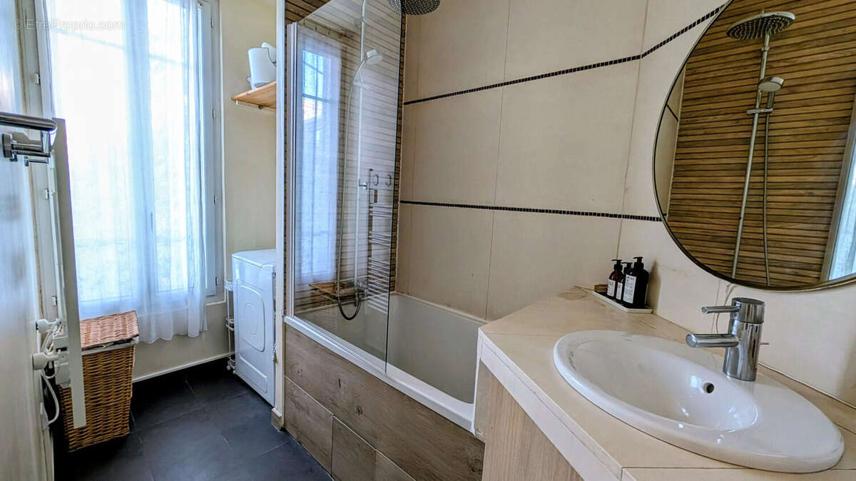 Appartement à SURESNES