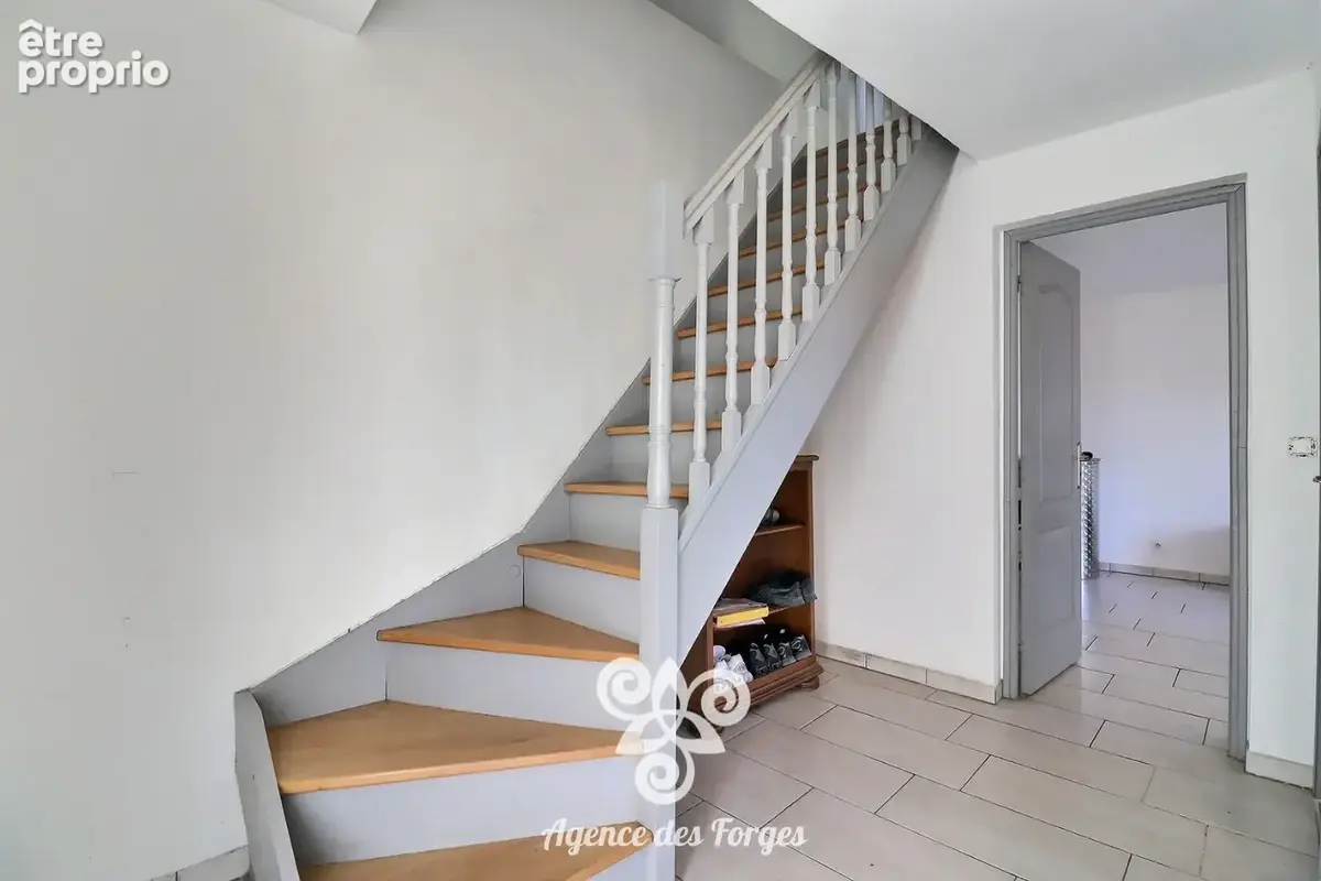 Maison de 55m² / 2 chambres / jardin / dépendance / Montrevault Sur Evre - photo 5