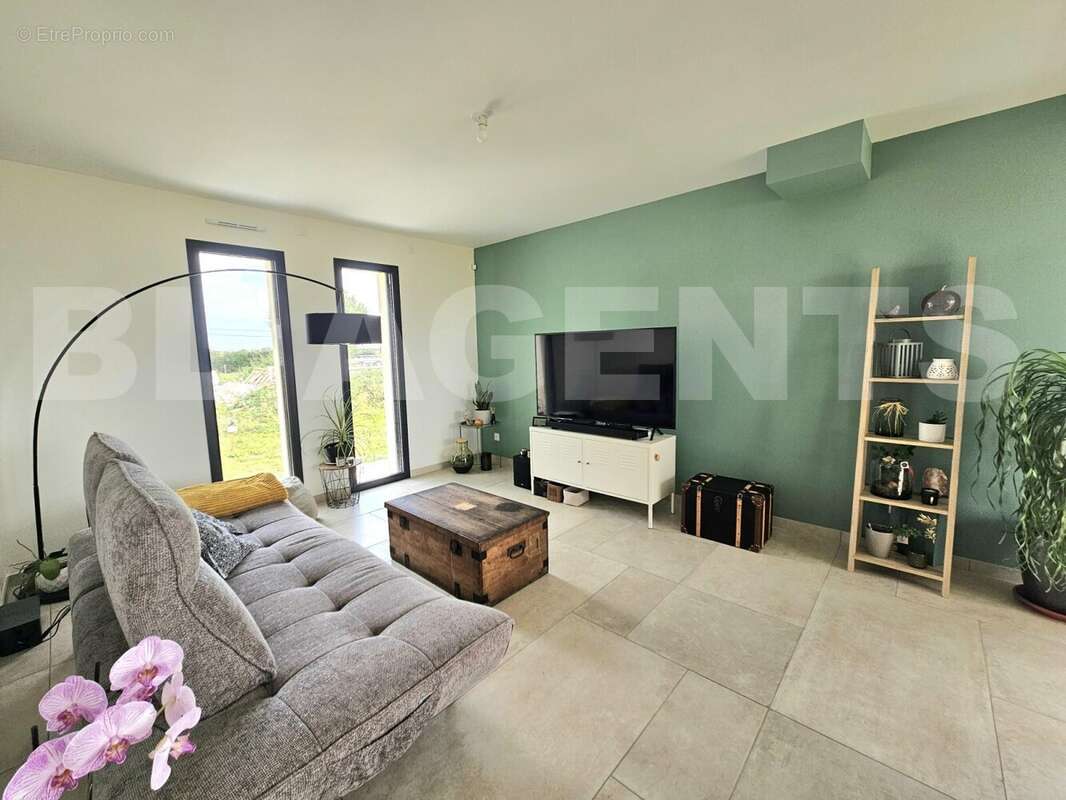 salon - Maison à PREAUX