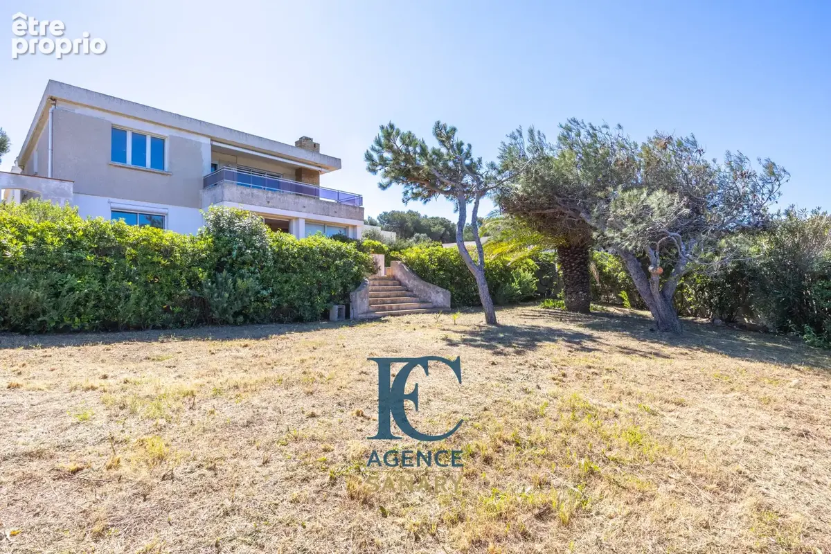 Maison de 165 m2 vue mer exceptionnelle et accès privilégié à une crique de sable fin - photo 3