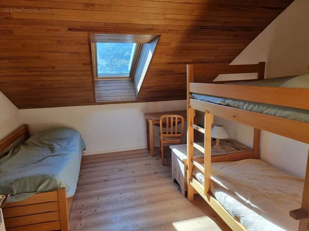 Appartement à LA SALLE-LES-ALPES