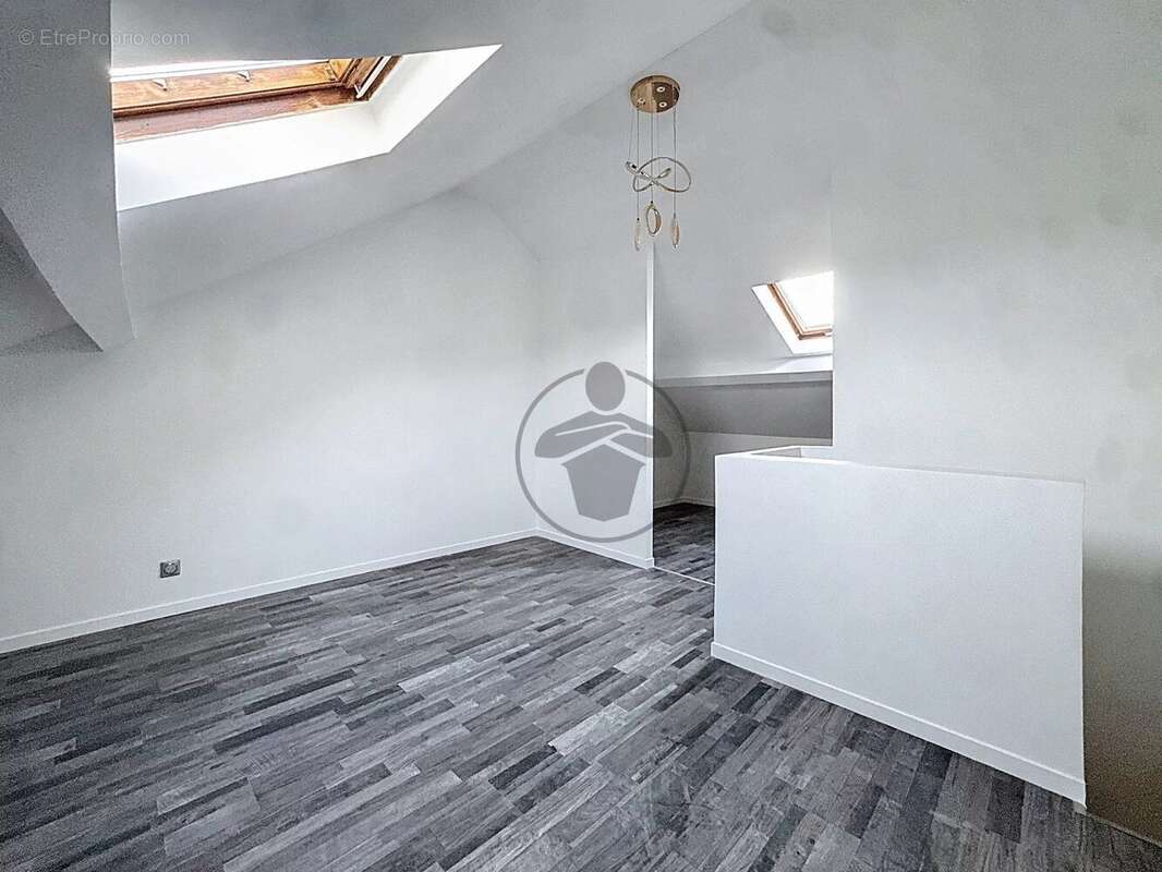 Maison à SAINT-QUENTIN