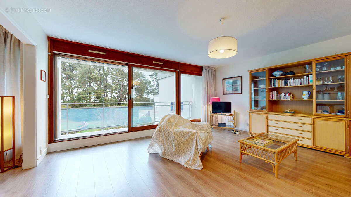 Appartement à SAINT-PHILIBERT