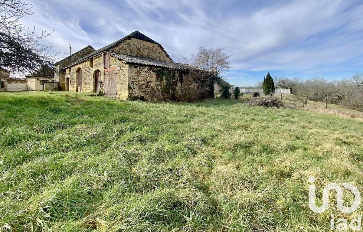 Photo 2 - Maison à ARCHIGNAC