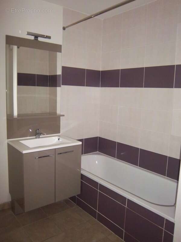 Appartement à FROUZINS