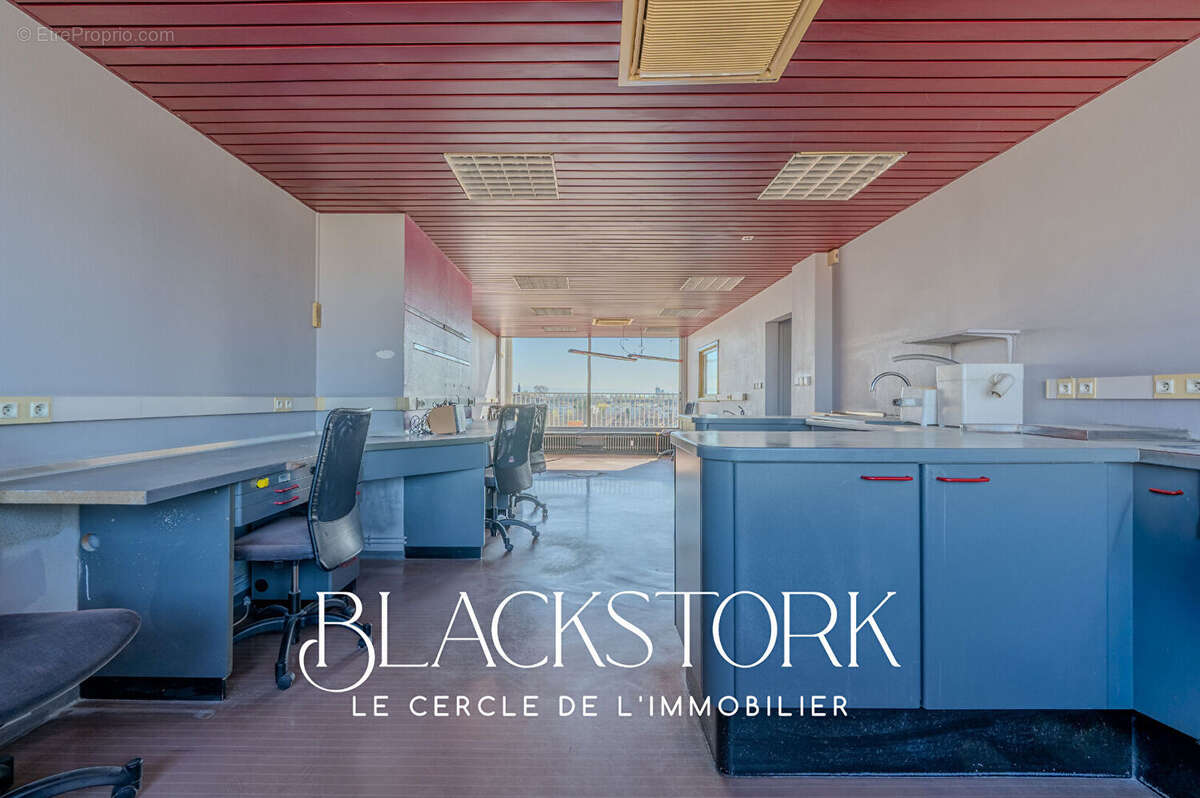 STRASBOURG - ROBERSTAU - 152 m² traversant avec terrasse - À aménager - photo 6