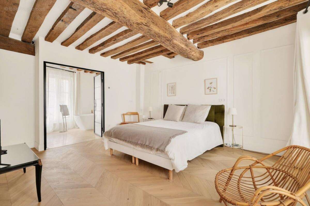 Maison à PARIS-5E