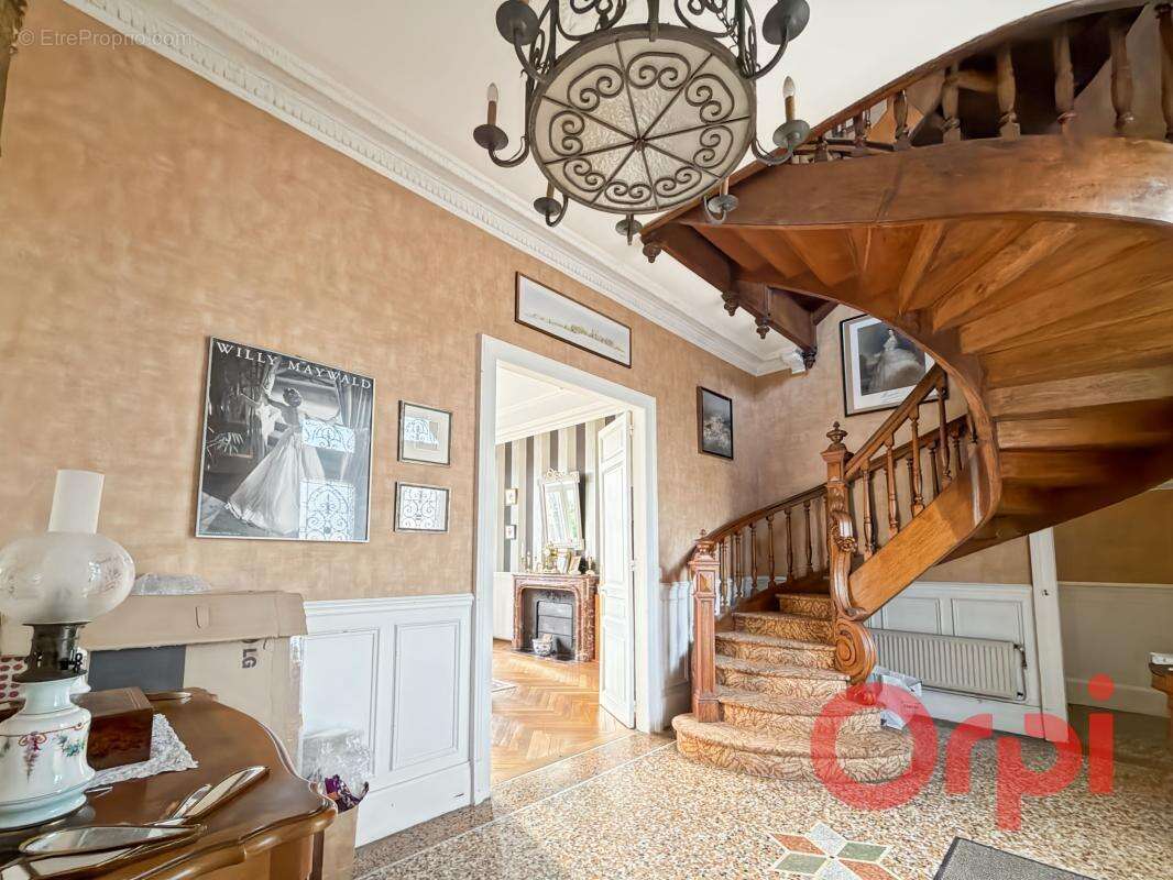 Maison à CHATEAUMEILLANT