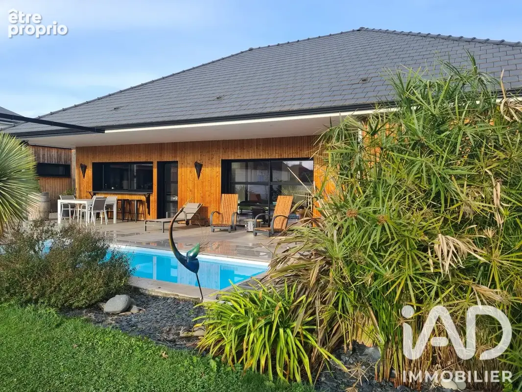Maison 5 pièces 138 m² · à Lescar · 138 m² · 610 000 €