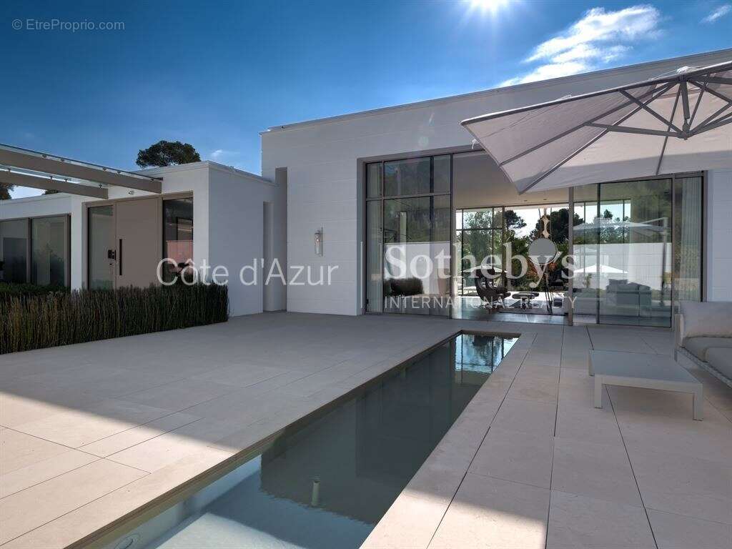 Maison à MOUGINS