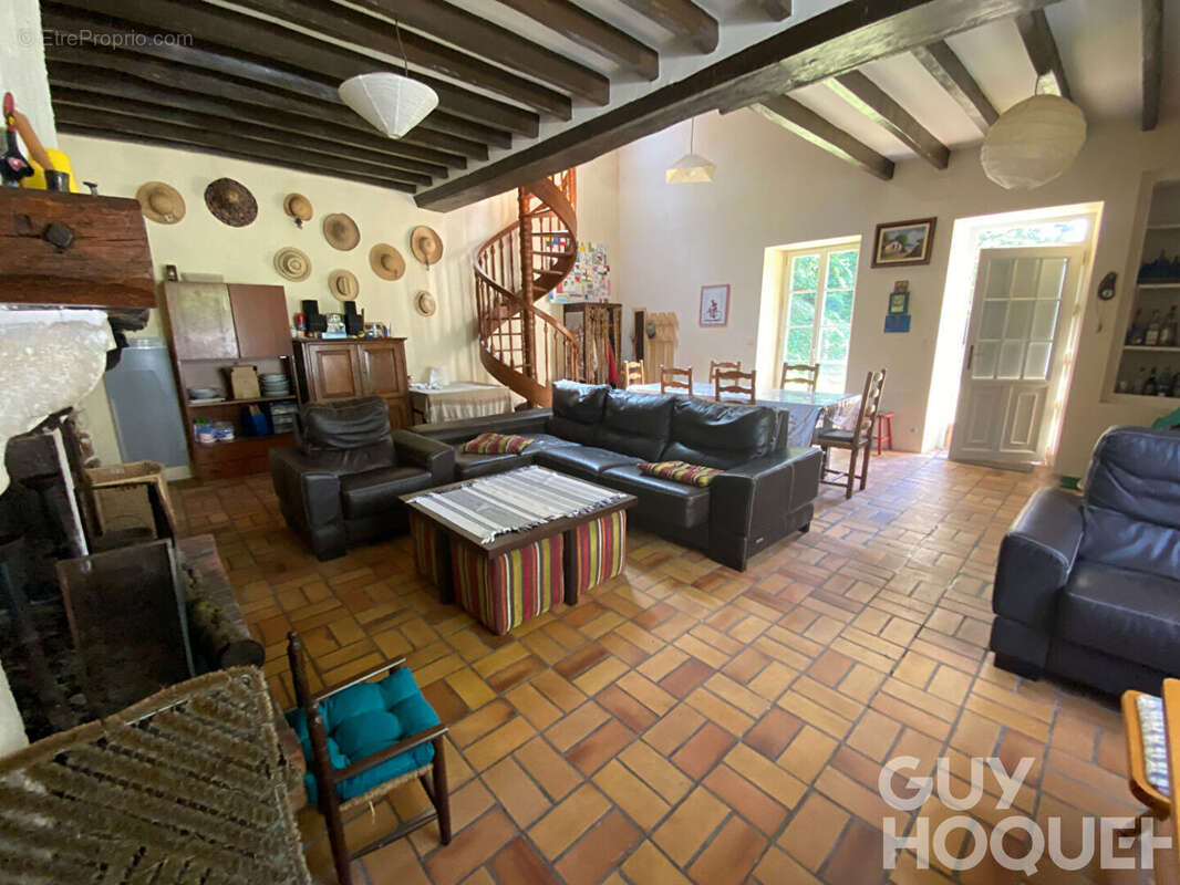 Ancien relais de charme avec terrain arboré et bord du Loir - photo 4