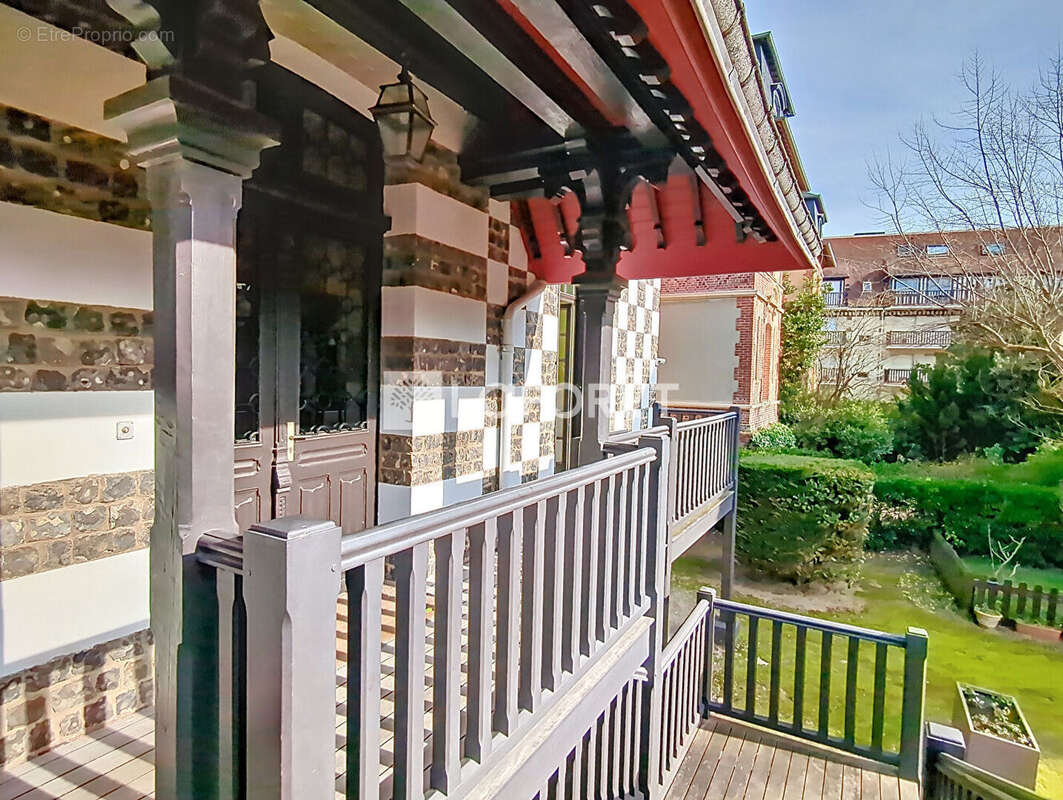 Appartement à HOULGATE