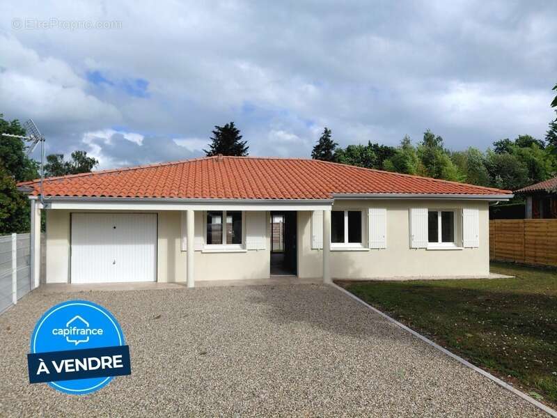 Maison à SAINT-SELVE