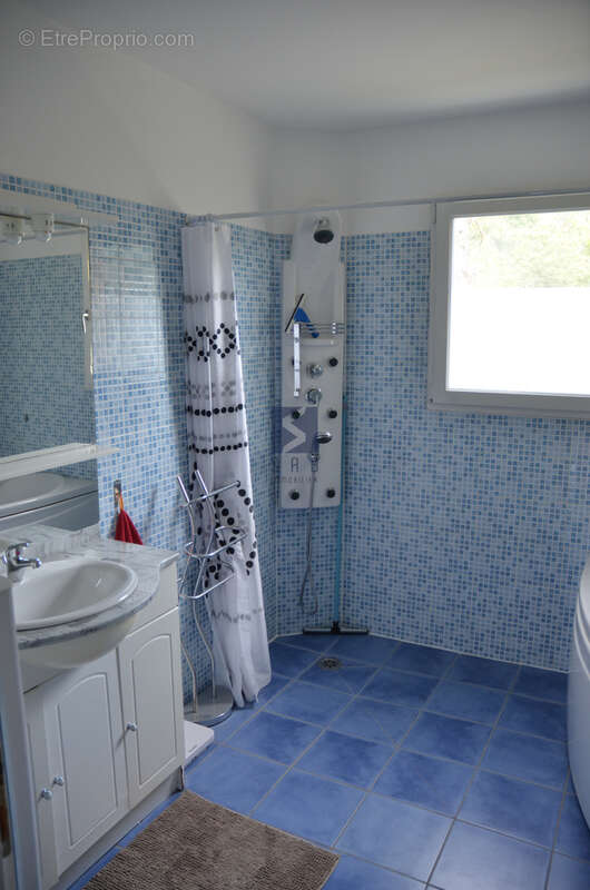 Maison à ISSAMOULENC