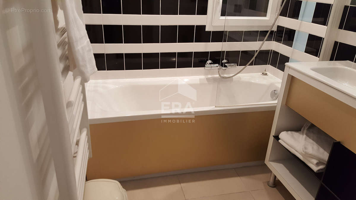 Appartement à MOUGINS