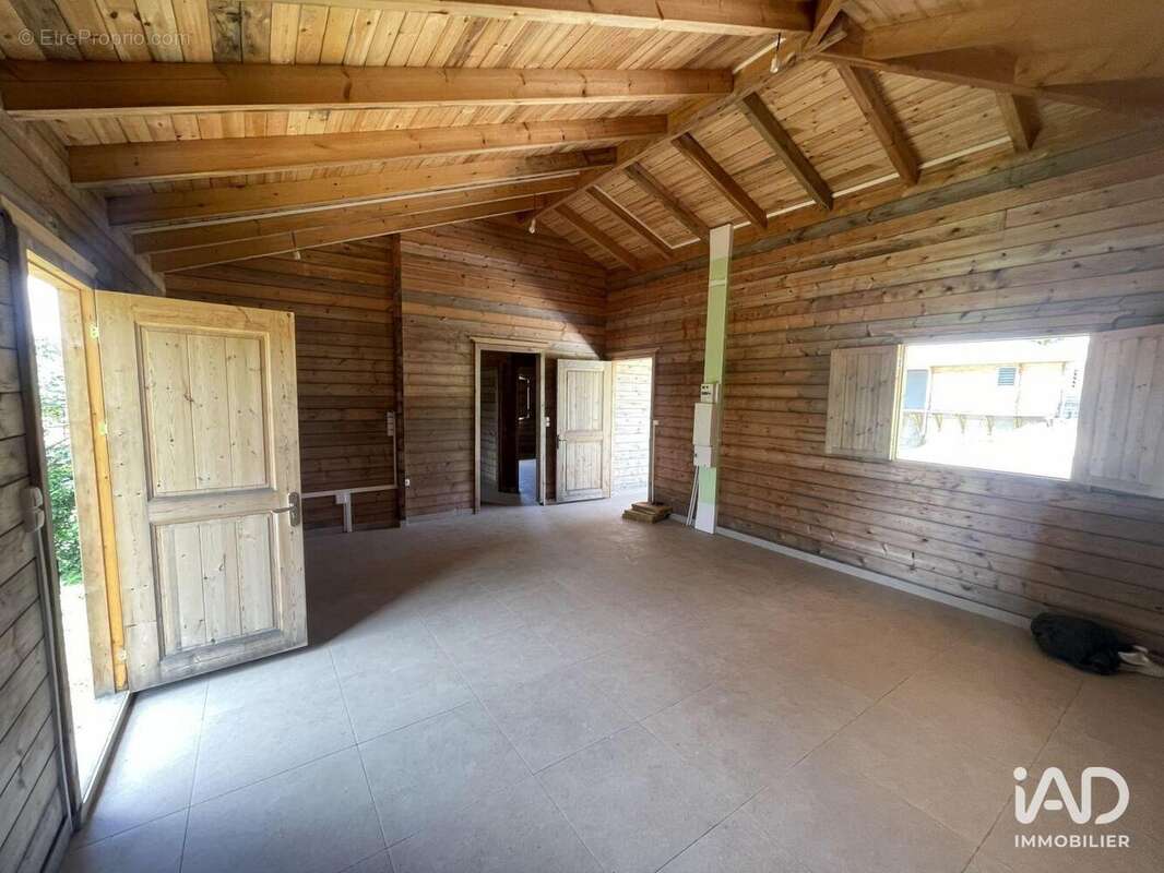 Maison 95 m² à Petit-Bourg  - photo 6