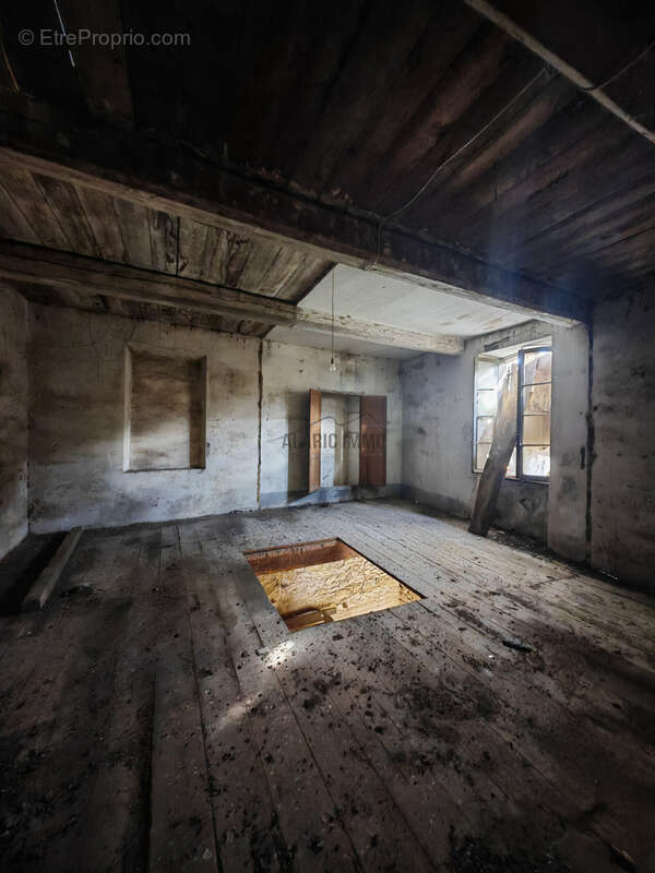Proche Lagrasse, Maison à Rénover entierement - photo 4