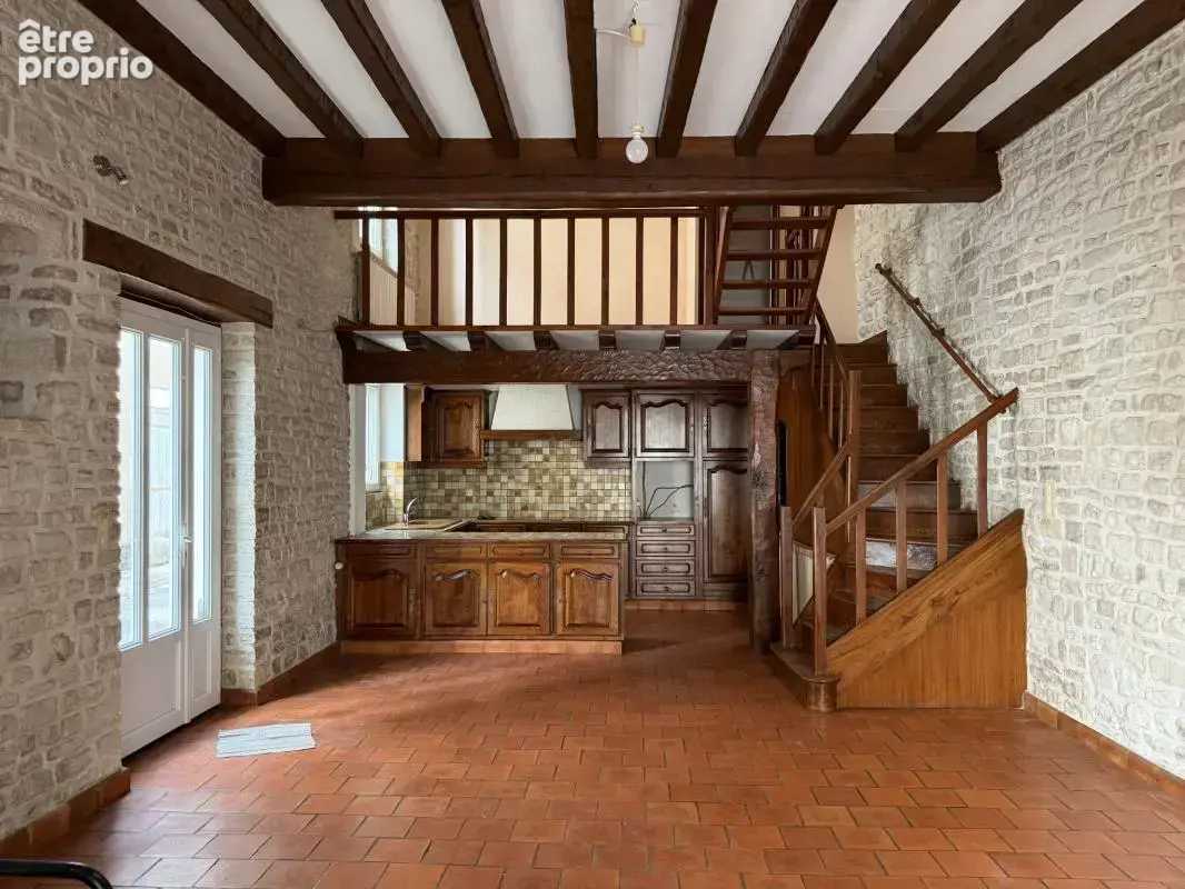 ? Maison de ville avec 2 chambres à Mansle   Idéale pour un - photo 2