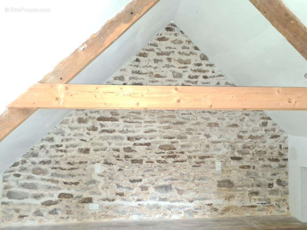 Exclusivité - Le Croisty - Maison de 135.36 m2 - 6 pièces - 3 chambres  -  Jardinet 20 m2 - Prix 125.000 - photo 17