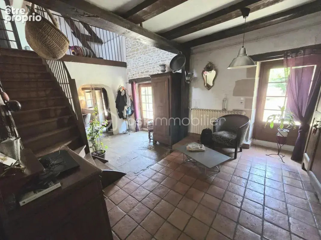 Magnifique Corps de ferme de 222m³ avec piscine et dépendances - photo 5