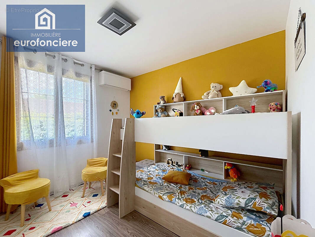 Maison Saint Lyé 5 pièces 145 m2 - photo 6