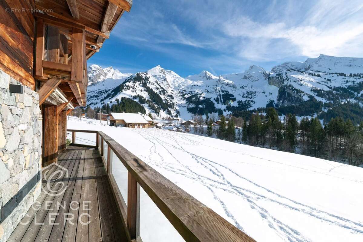 Maison à LA CLUSAZ