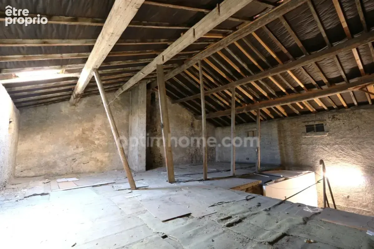 Neufchef - maison de village 5 pieces de 128 m² au coeur de la ville ! a renover ! - photo 10