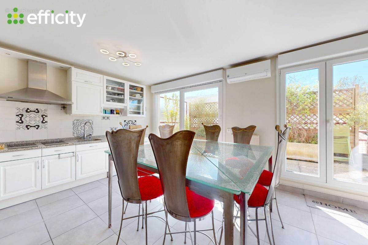 Appartement à LYON-9E