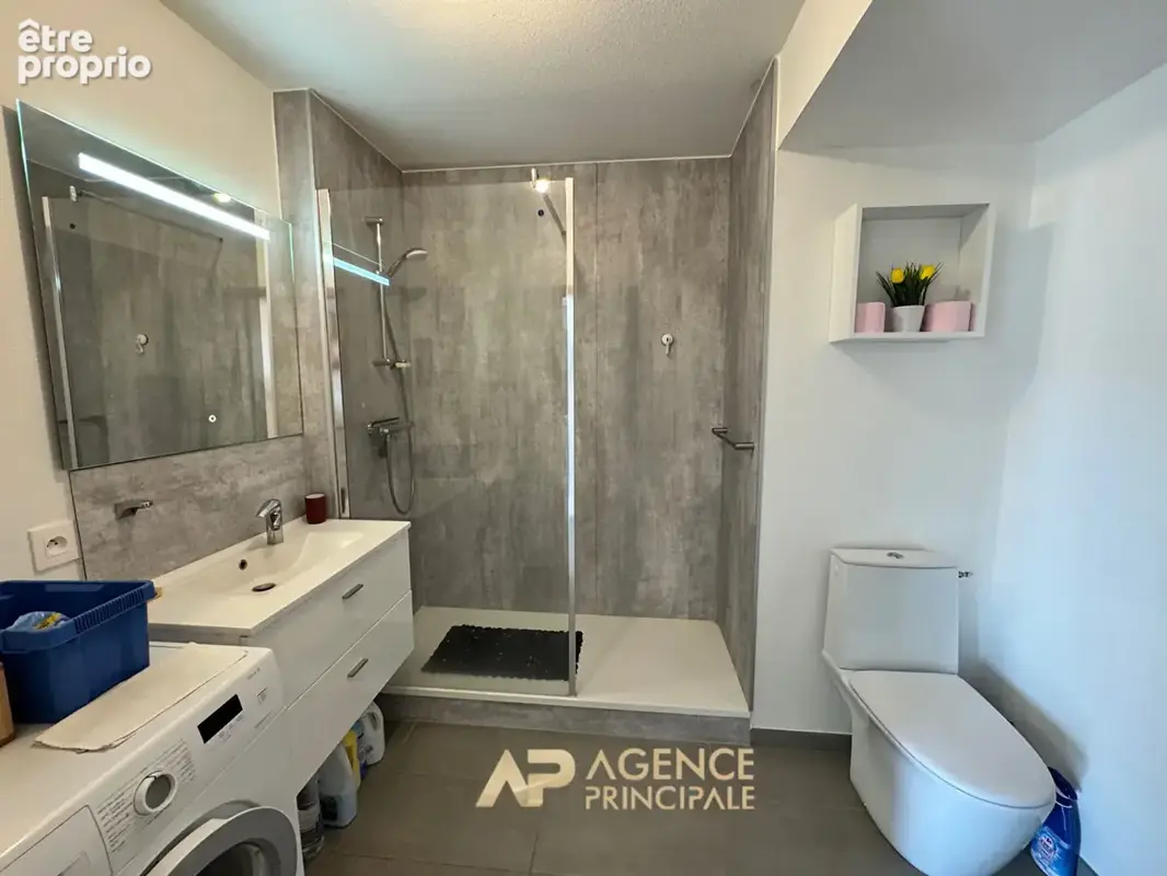 T1 BIS - VILLE EN BOIS - Ascenseur - Extérieur - Garage - photo 9